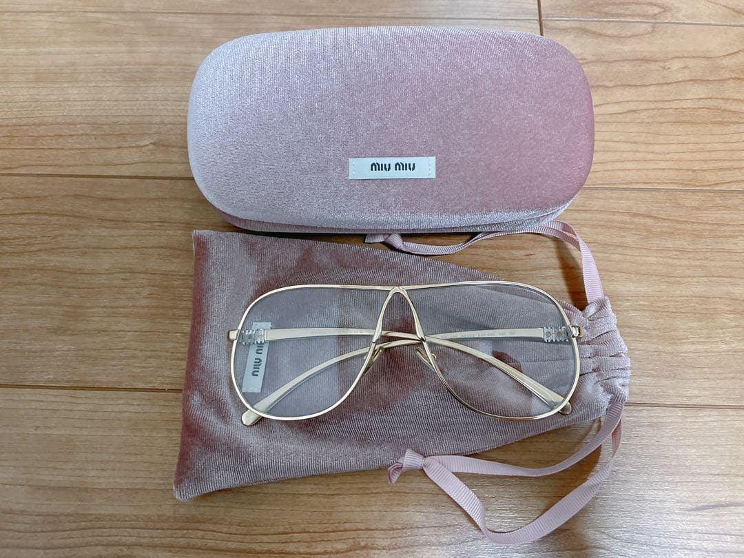 ミュウ オンブレ サングラス　eyewear メガネ　正規品　ミウッチャ プラダ