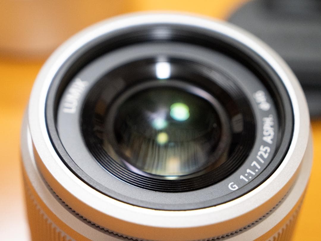 Panasonic LUMIX G 25mm F1.7 ASPH. シルバー