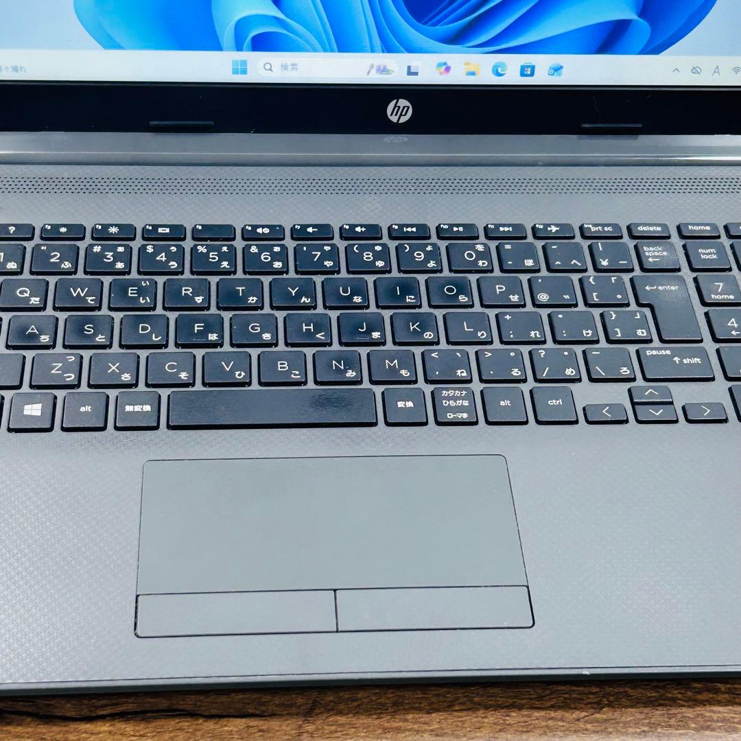 オフィス付きノートパソコン 第10世代i5 新品SSD512GB メモリ16GB