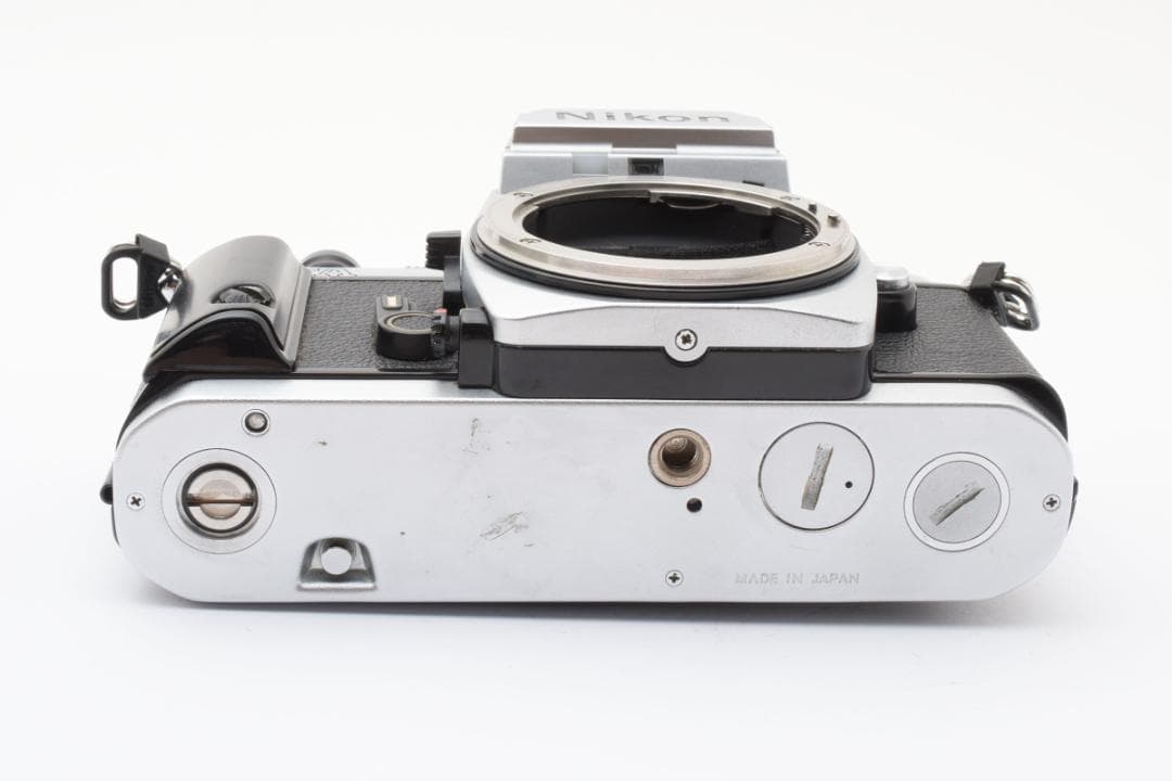 超美品 NIKON FA シルバー 箱付き　説明書付 モルト新品交換済 B204