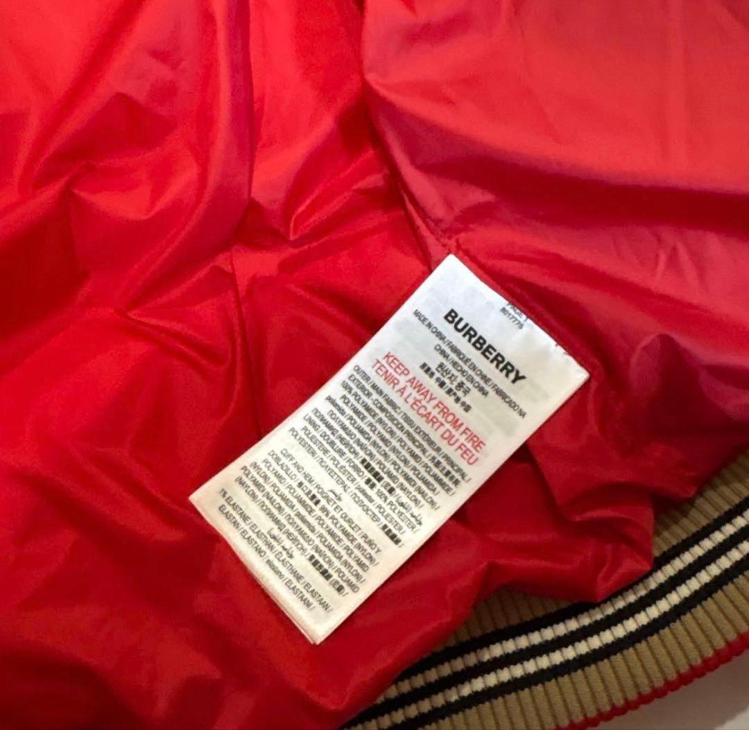 BURBERRY レッド ダウンコート フード付き