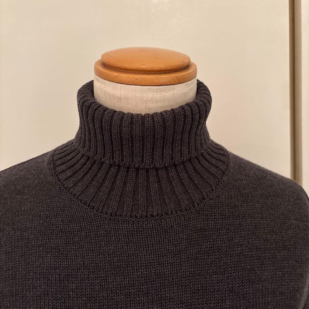 ザノーネ／タートルネックニット／5ゲージ／チャコールグレー／48