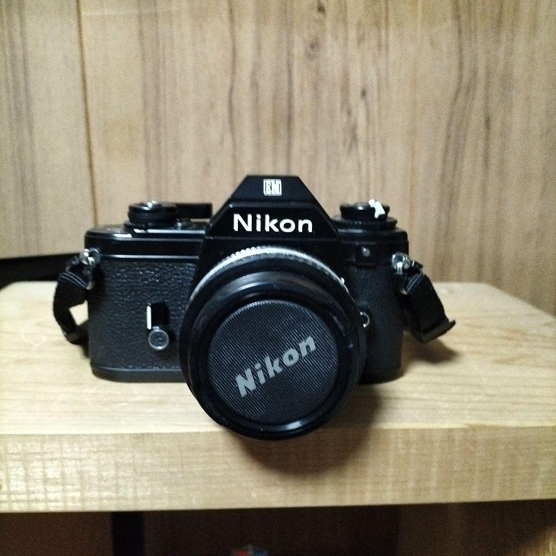 Nikon EM ＋ Series E 50mm f1.8 レンズセット