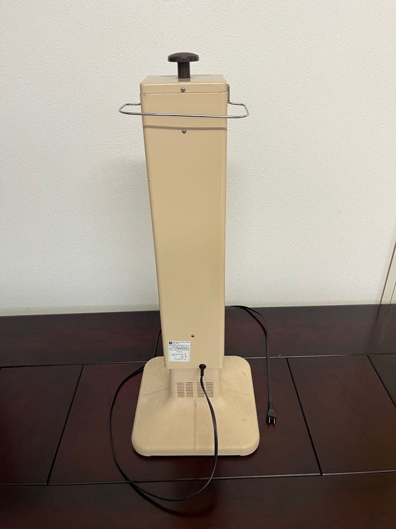 ナショナル　クウォーツファンヒーター　タテ型 FE-8F 2