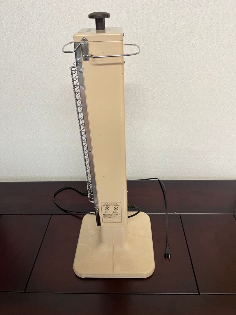 ナショナル　クウォーツファンヒーター　タテ型 FE-8F 2