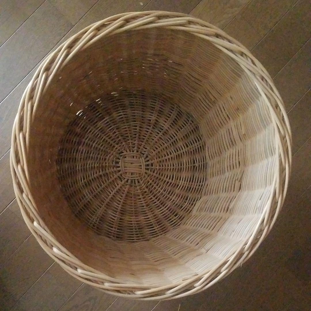 丸型藤製バスケット　かご　籠　カゴ　観葉植物　インテリア　アジアン　エスニック