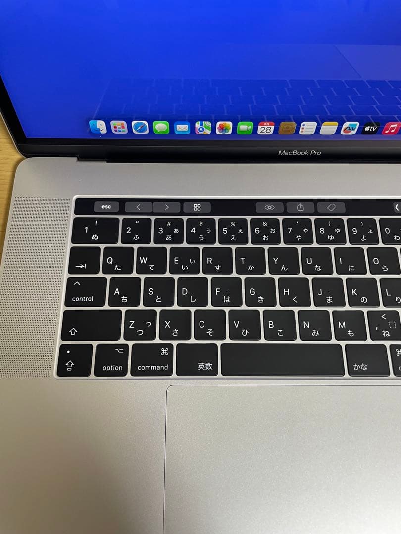 『美品』 MacBook Pro 15インチ 充電回数６回、99%大容量1TB