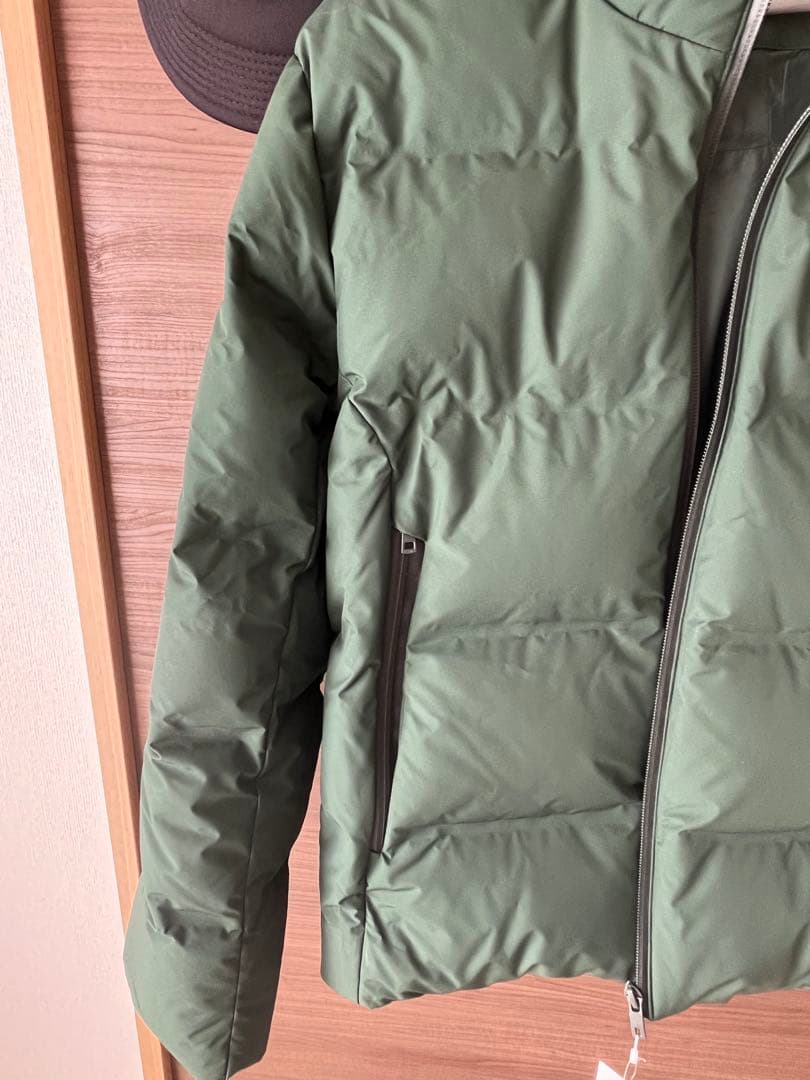 s*7様 【新品】　ユニクロ　シームレスダウンパーカー3Dカット　グリーン　Mサ