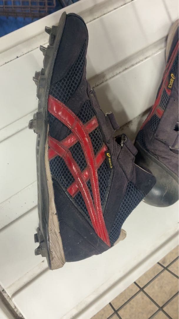 慶應義塾大学　硬式野球部　スパイク