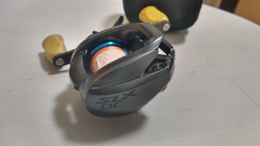 SLX DC ベイトリール 左ハンドル