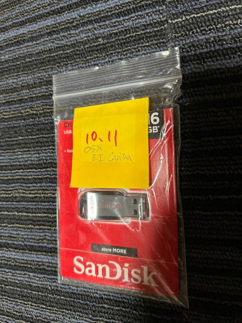 iMac 21.5inch 2011 本体のみ　os10.11USB付