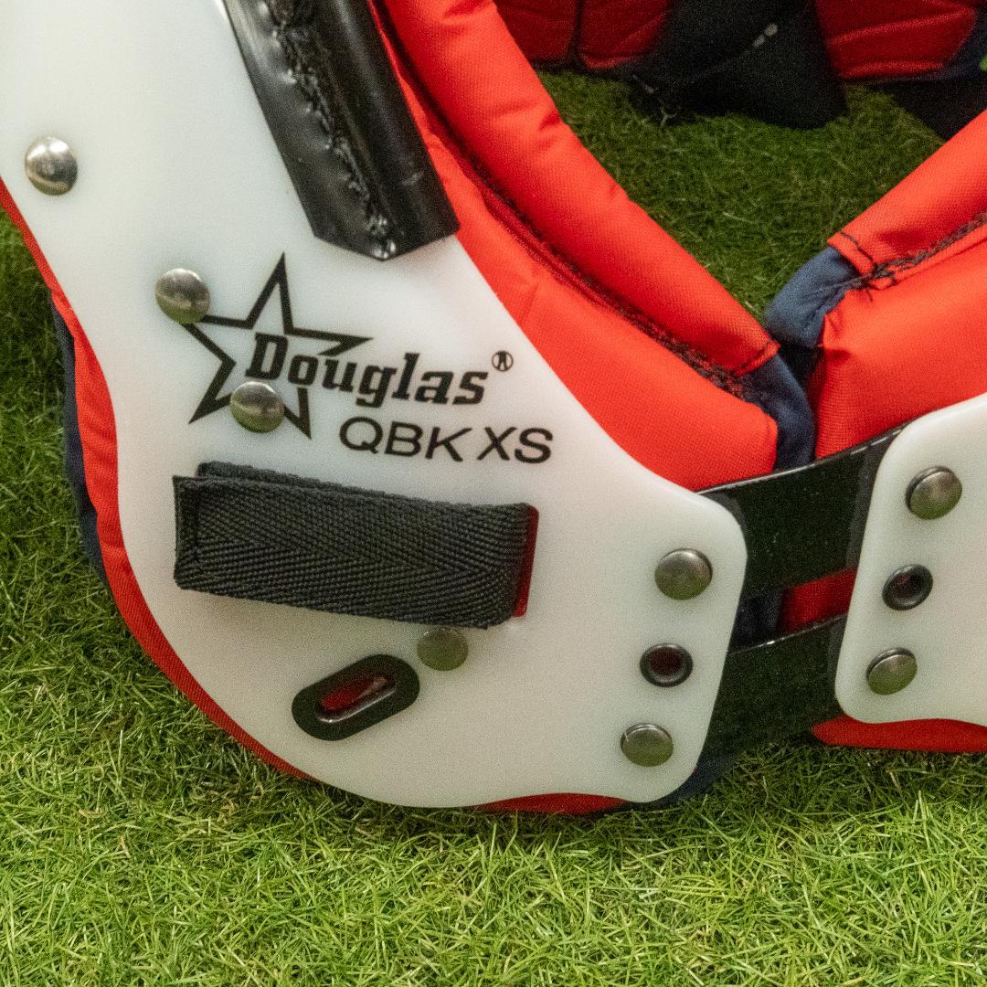 Douglas QBK XS ショルダーパッド レッド/ホワイト