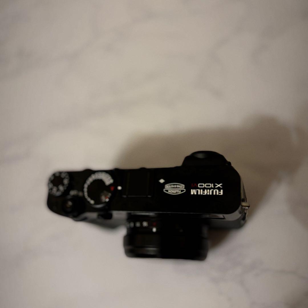 美品Fujifilm X100VI コンパクトデジタルカメラ ブラック