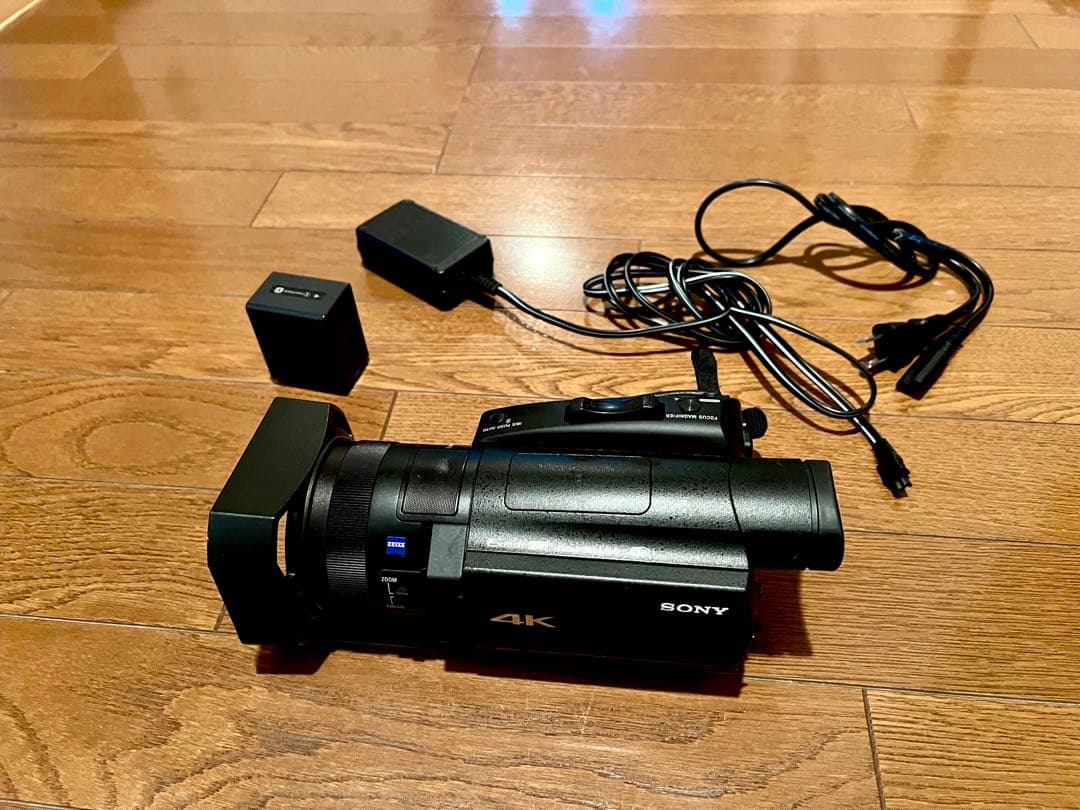 SONY 4K業務用ビデオカメラ　FDR-AX700 本体