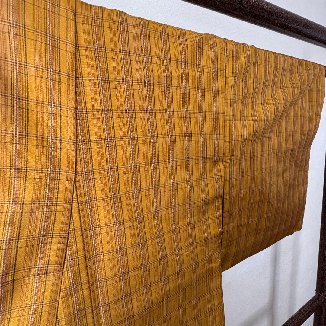 美品　本場黄八丈　綾織　現代　着物　正絹　紬　シンプル　163㎝