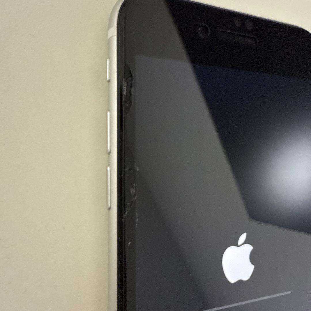 スマートフォン本体 Apple iPhone se2