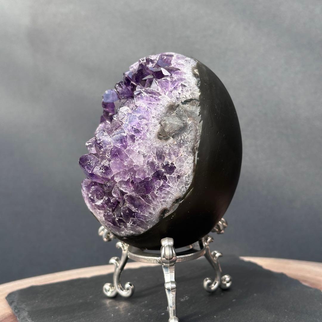 ウルグアイ産❣️天然石 アメジストの龍卵　置物G.100