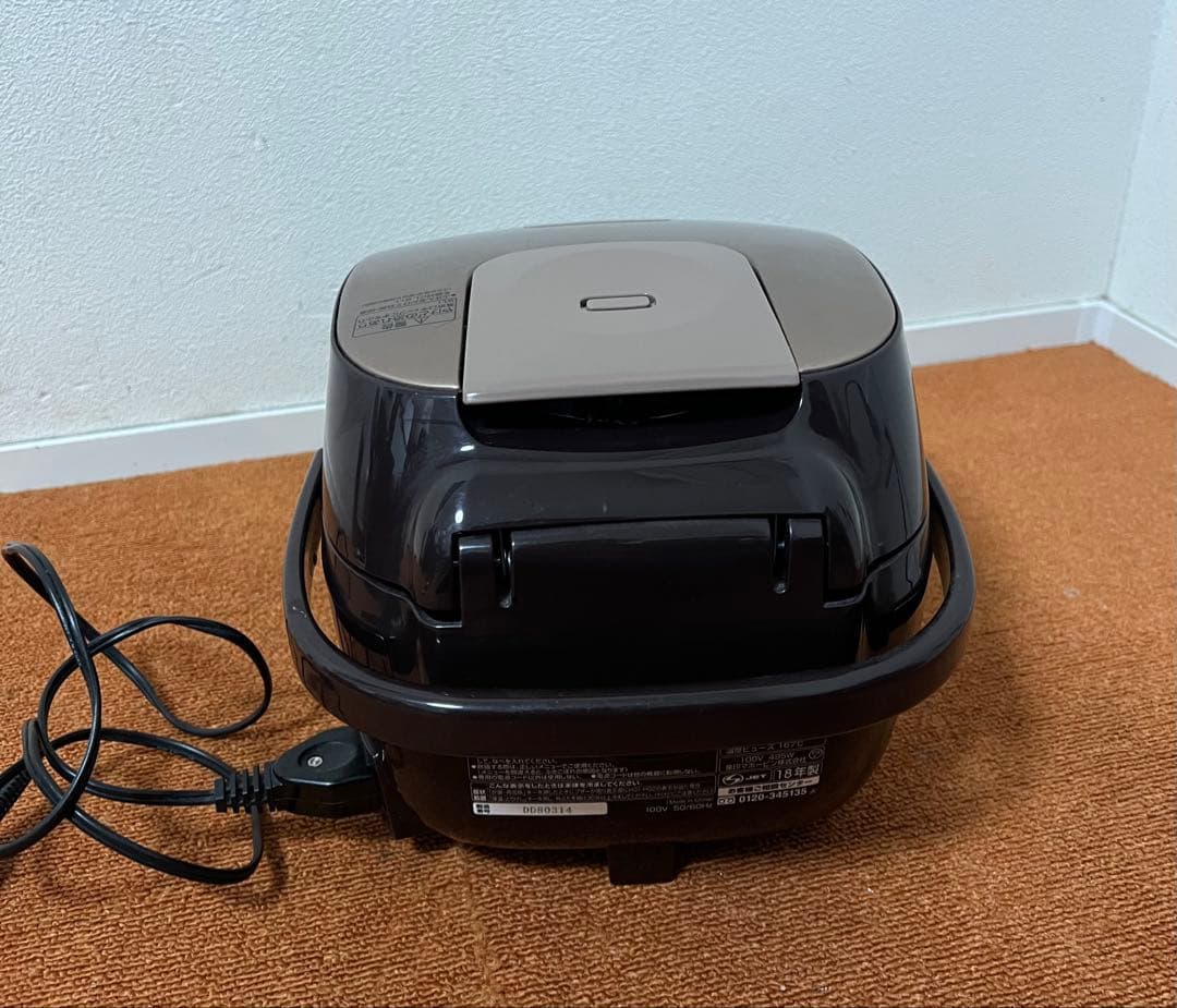 美品 ZOJIRUSHIマイコン式炊飯器・炊飯器・炊飯ジャー・極め炊き・3合炊き