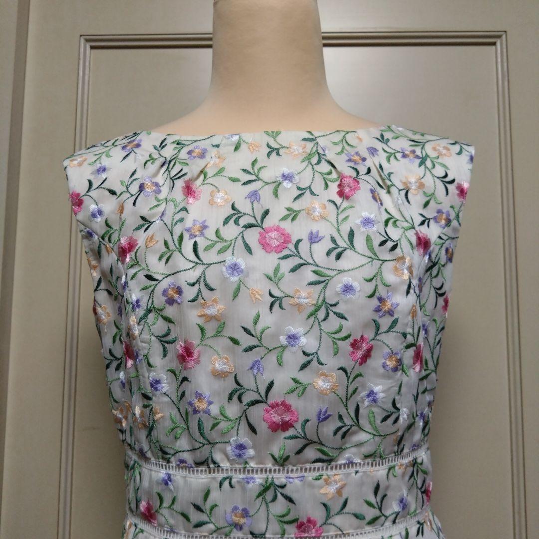 トッカ　ワンピース　4　花柄　刺繍　総刺繍