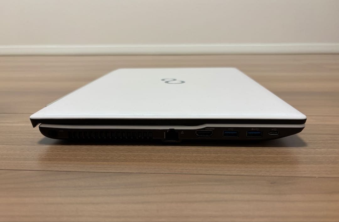 Windowsノート本体 FMVA500FW2