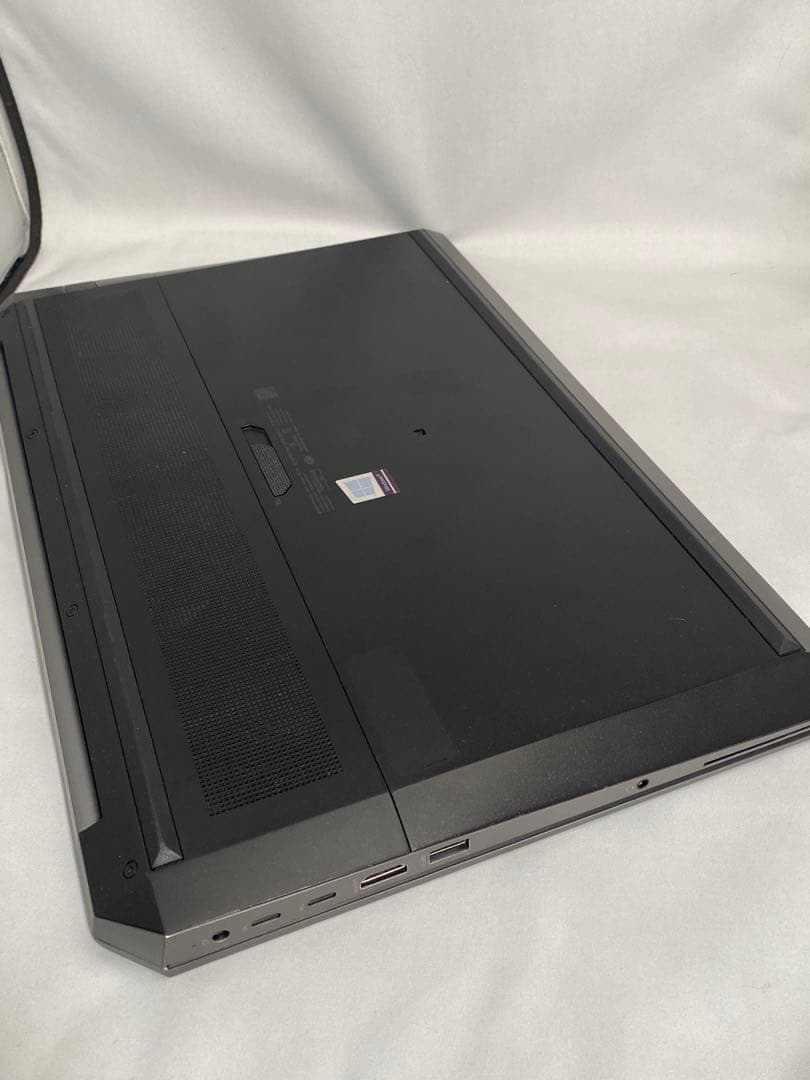 HP ノートPC NVIDIA Quadro P1000 8GB 512GB