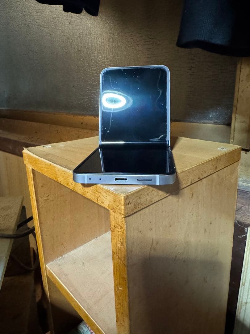 GALAXY zflip6 美品　○判定　docomo版　256GB