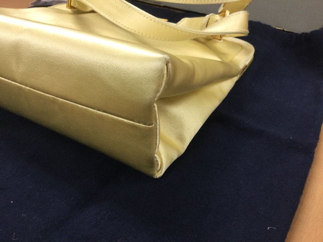 Hanaプラダ ショルダーバッグ