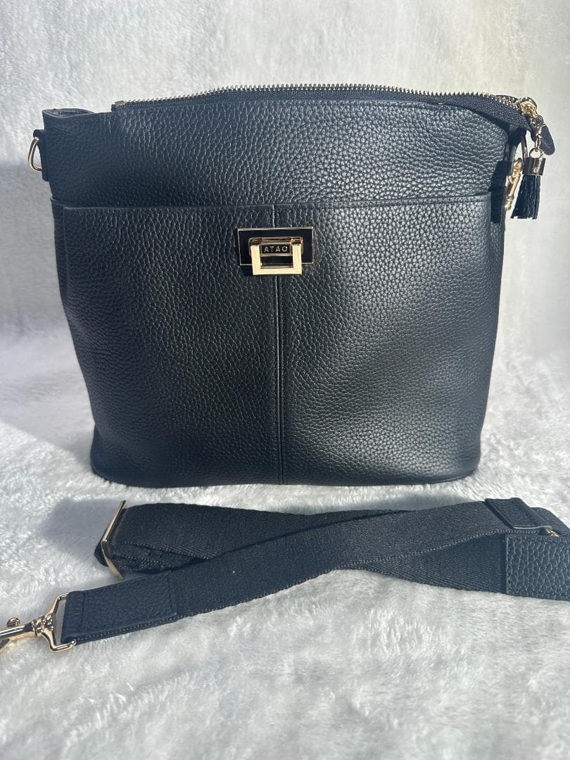 ATAO アタオ　ウィークエンド　ショルダーバッグ　レザー　ブラック