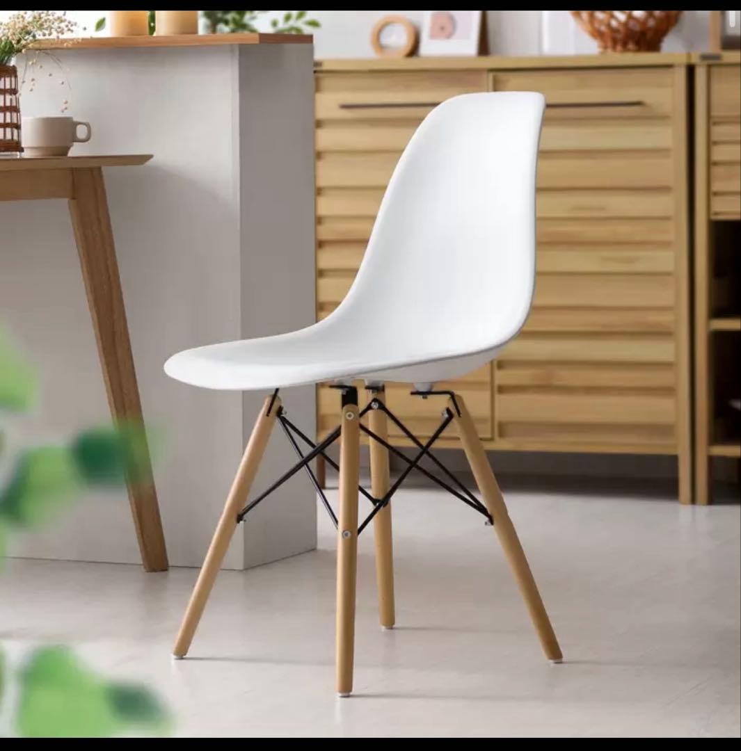 ホワイト ウッド脚チェア