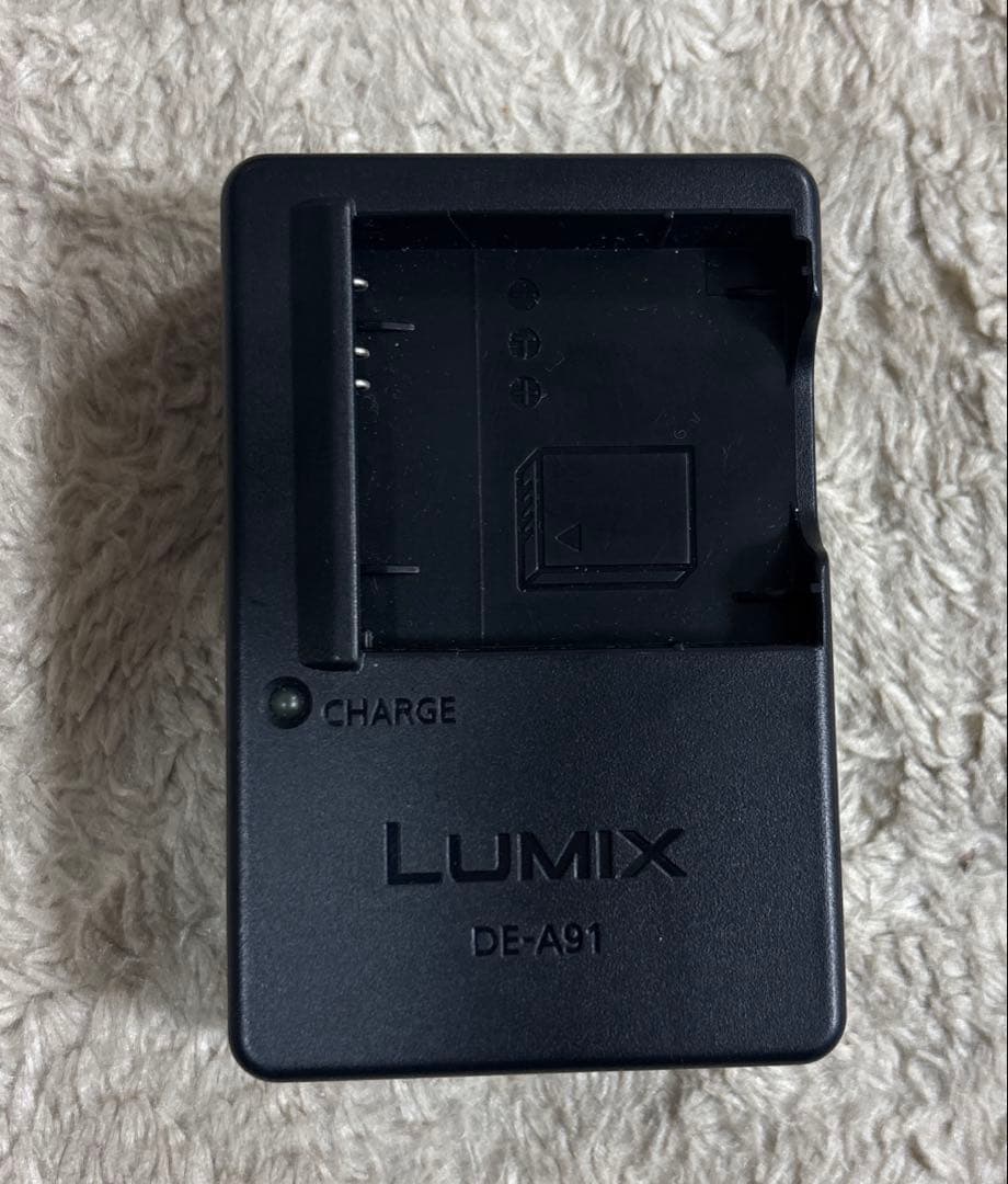 s*a様 【美品】Panasonic LUMIX DMC-FX77 ピンク デジ