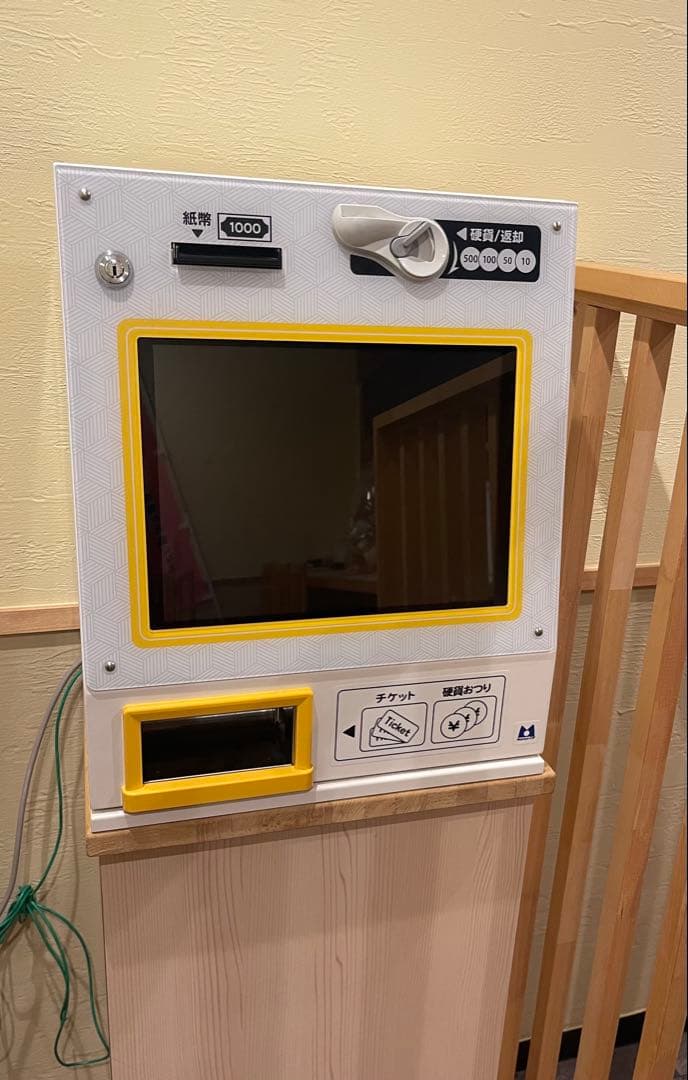 《備品/ロール紙付》多言語対応小型券売機 タッチスクリーン 設置後即使えます！