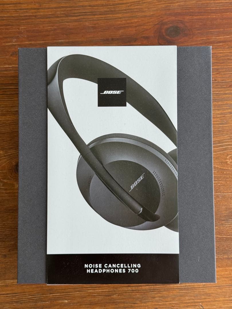 ほぼ新品Bose Noise Cancelling Headphones 700