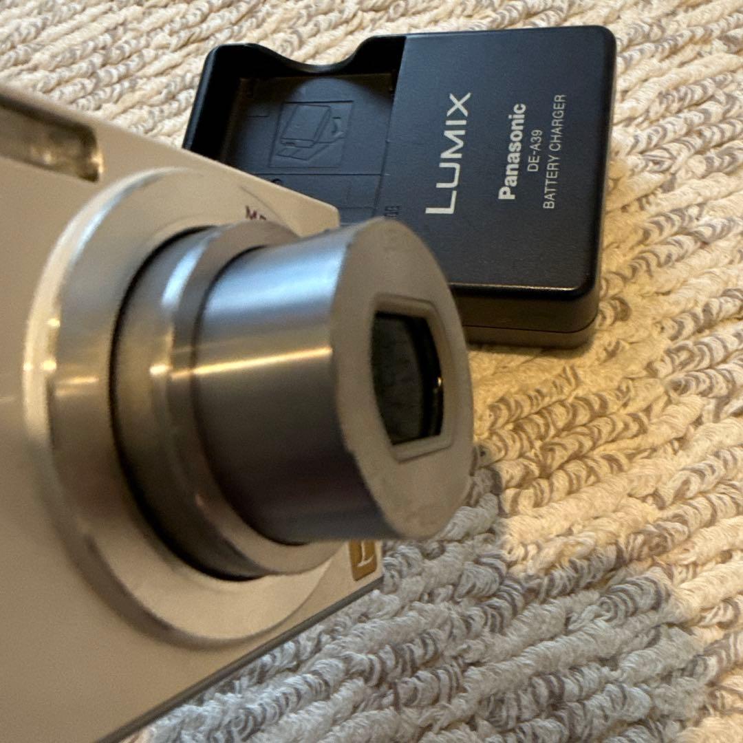 【動作確認済】中古LUMIX DMC-FX37 デジカメ ホワイト