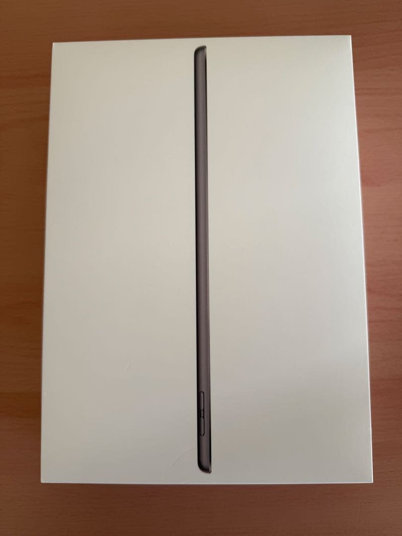 iPad 第9世代 本体 箱 充電器付