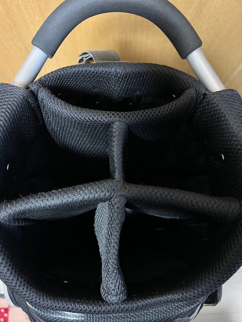 美品 Titleist ゴルフバッグ 黒/赤 エナメル