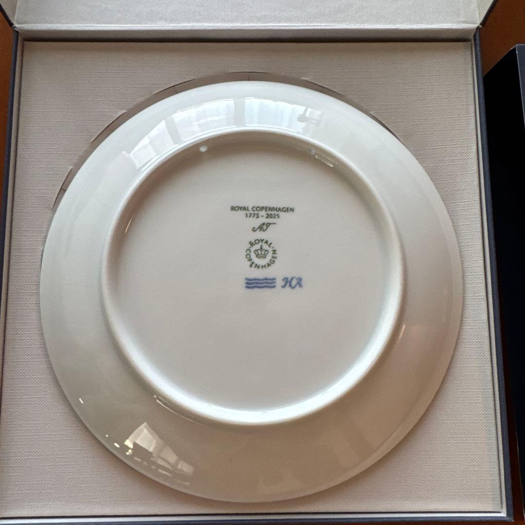 新品未使用　ロイヤルコペンハーゲンイヤープレート2025年