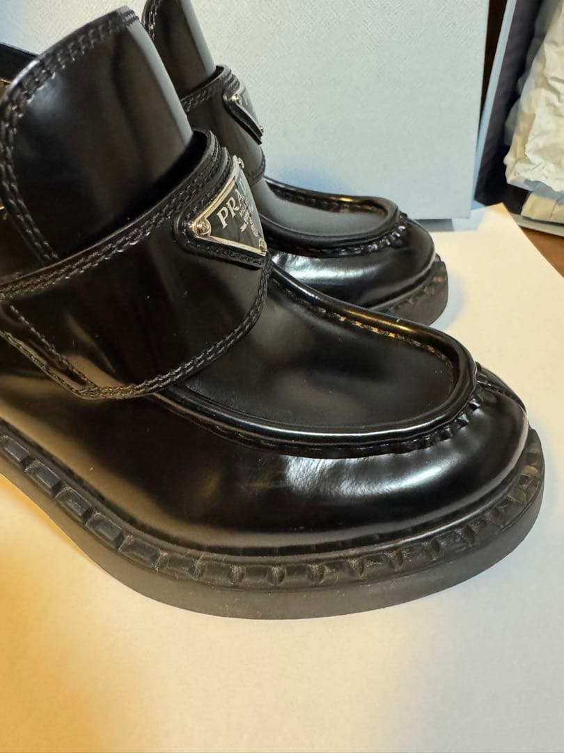 PRADA チョコレート　ブラッシュドレザー　ハイヒールローファー　美品