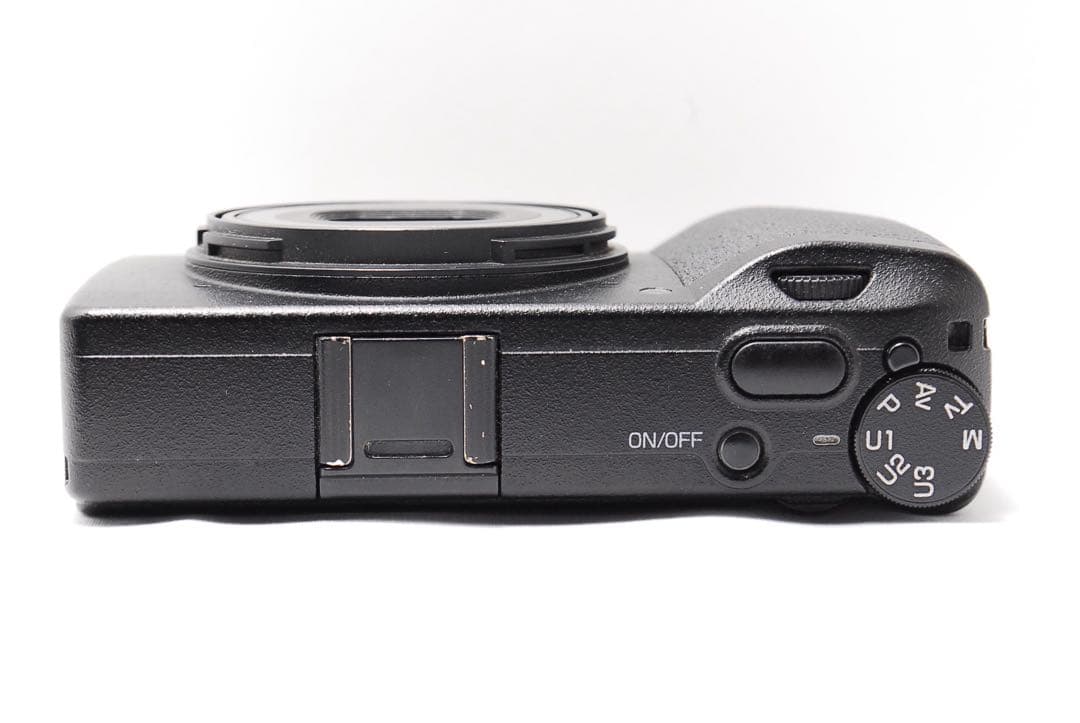 【人気コンデジ】RICOH GR Ⅲ 使用少 付属品多数 高性能 おしゃれ