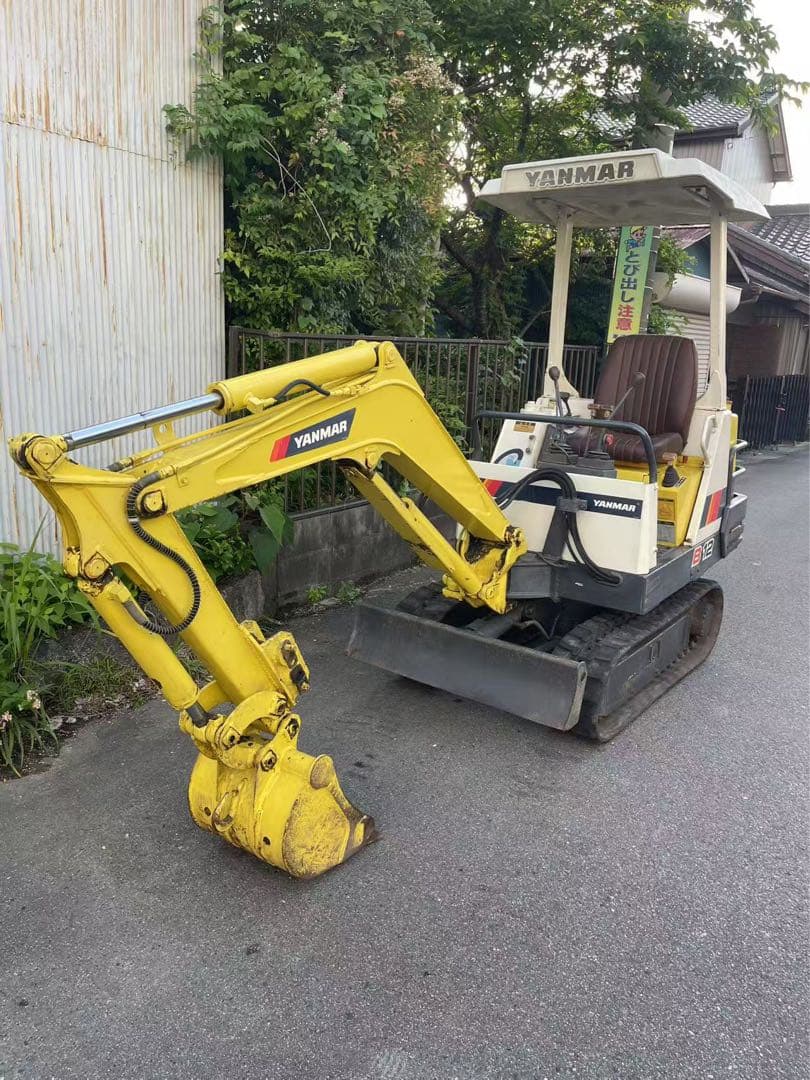 ヤンマー B12 ミニユンボ 横旋回 ライト点灯確認済 油圧ショベル 中古