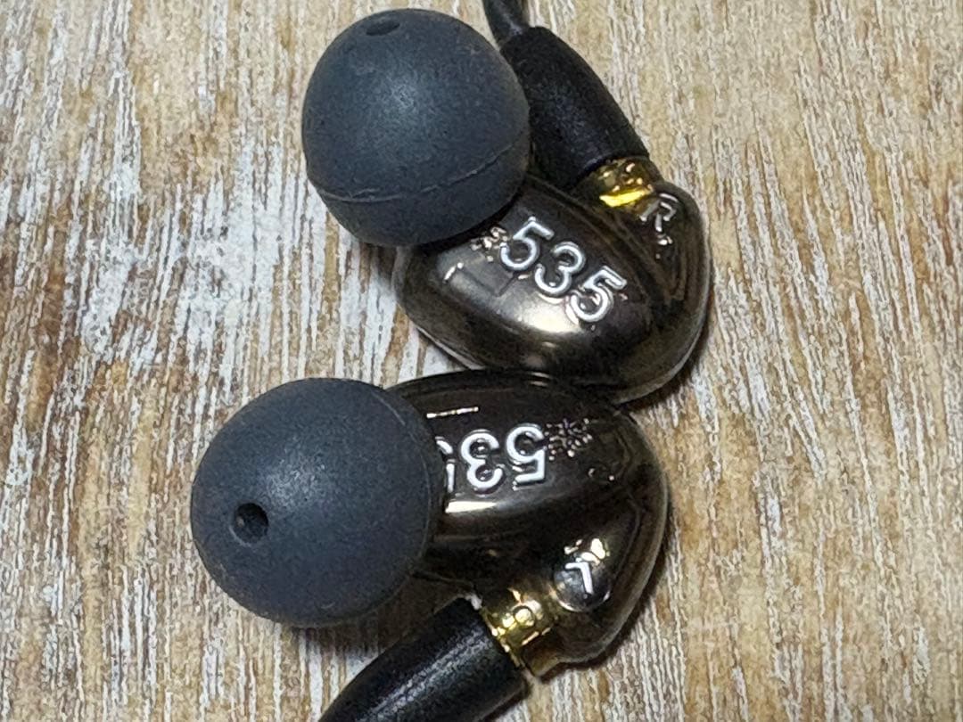 SHURE SE535 有線イヤホン キャリングケース付き