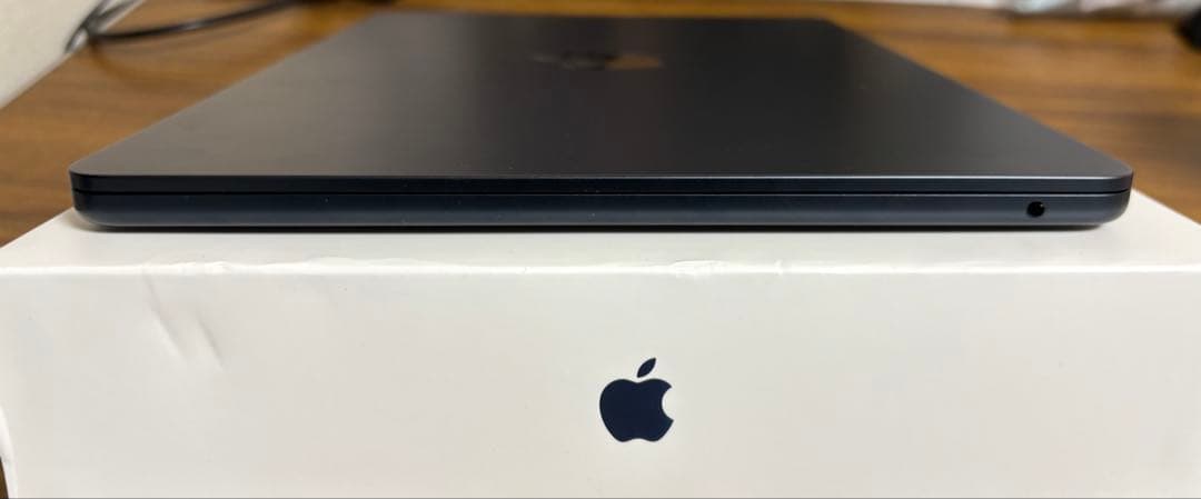 MacBook air m2 13.6インチ 256GB
