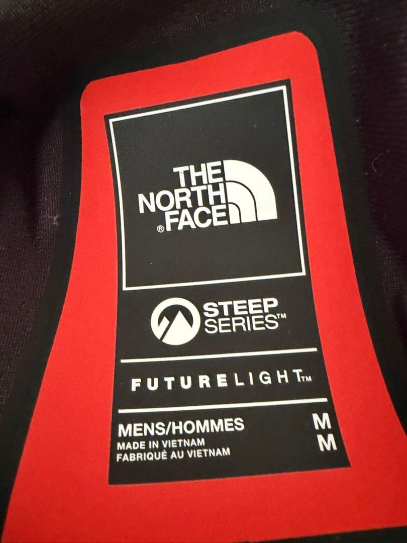 ノースフェイス フィーチャーライト　スノーボード ウェア