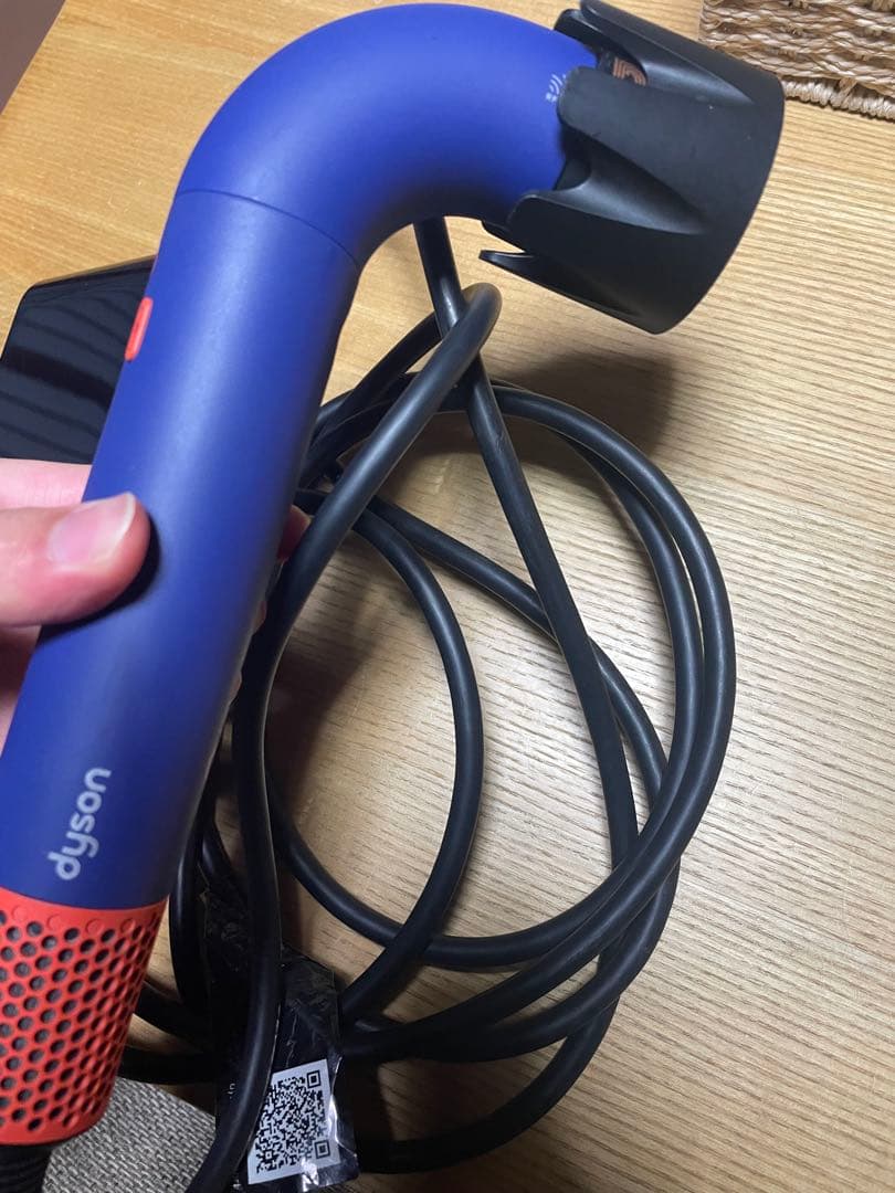 美容室　hd18 Dyson ドライヤー　業務用　ブルー