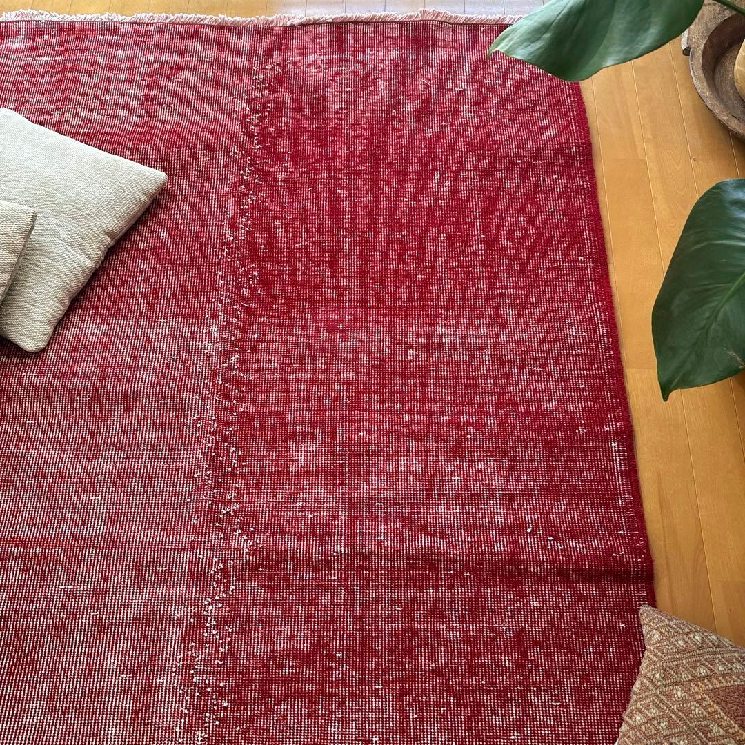 121×205 レッドオーバーダイ　ワンカラーラグ　トルコヴィンテージラグ