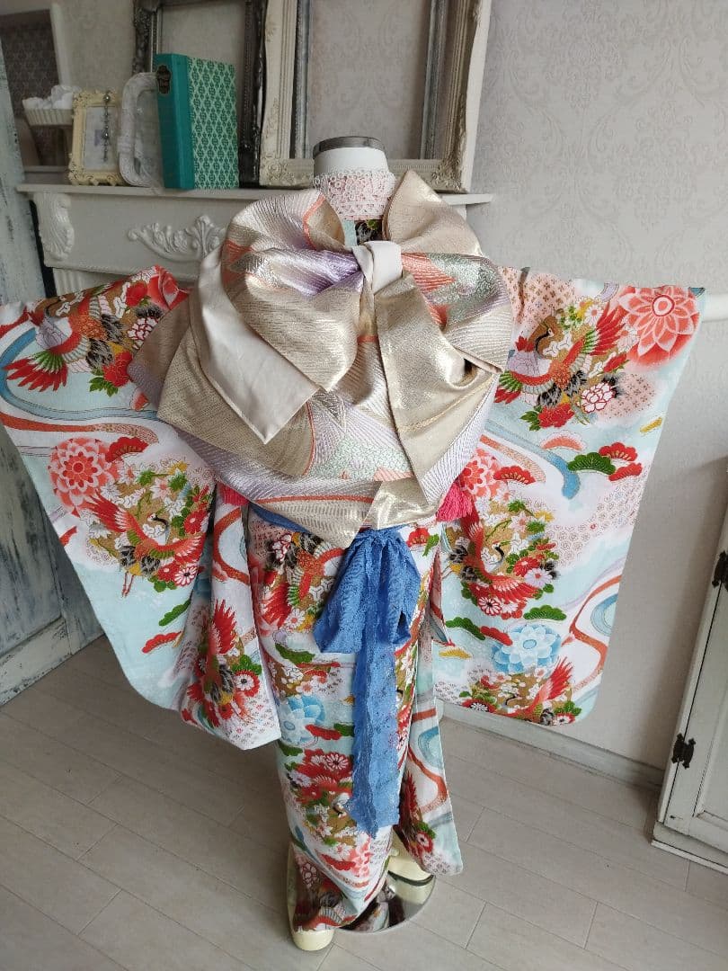 アンティーク白、ブルーの着物と作り帯セット