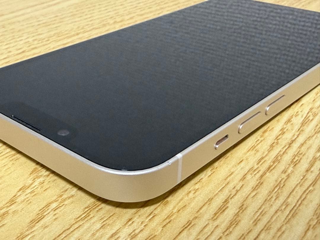 Apple iPhone 13 ホワイト 本体 256GB