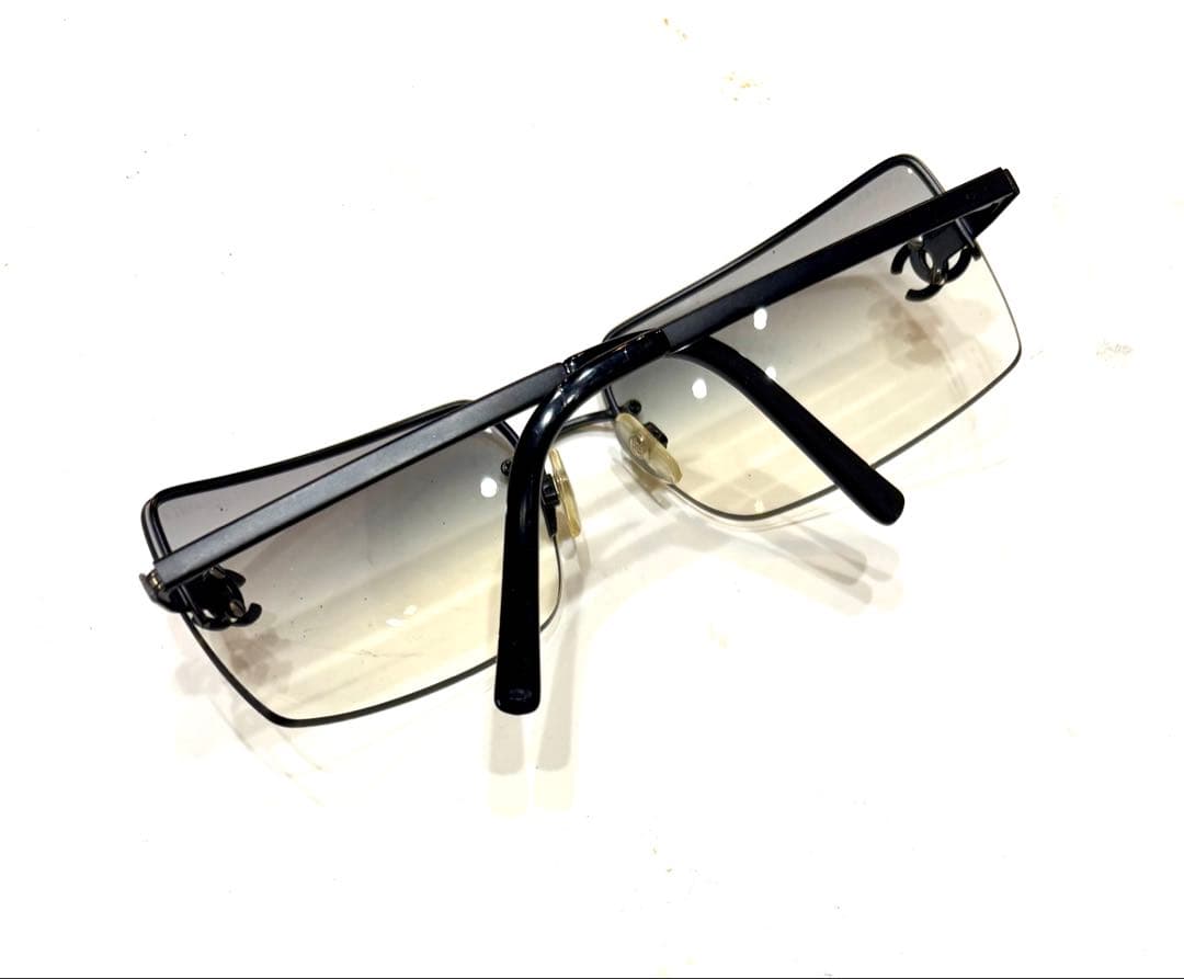 シャネル☆サングラス　ロゴ　ラインストーン　ココマーク　眼鏡4092 リムレス