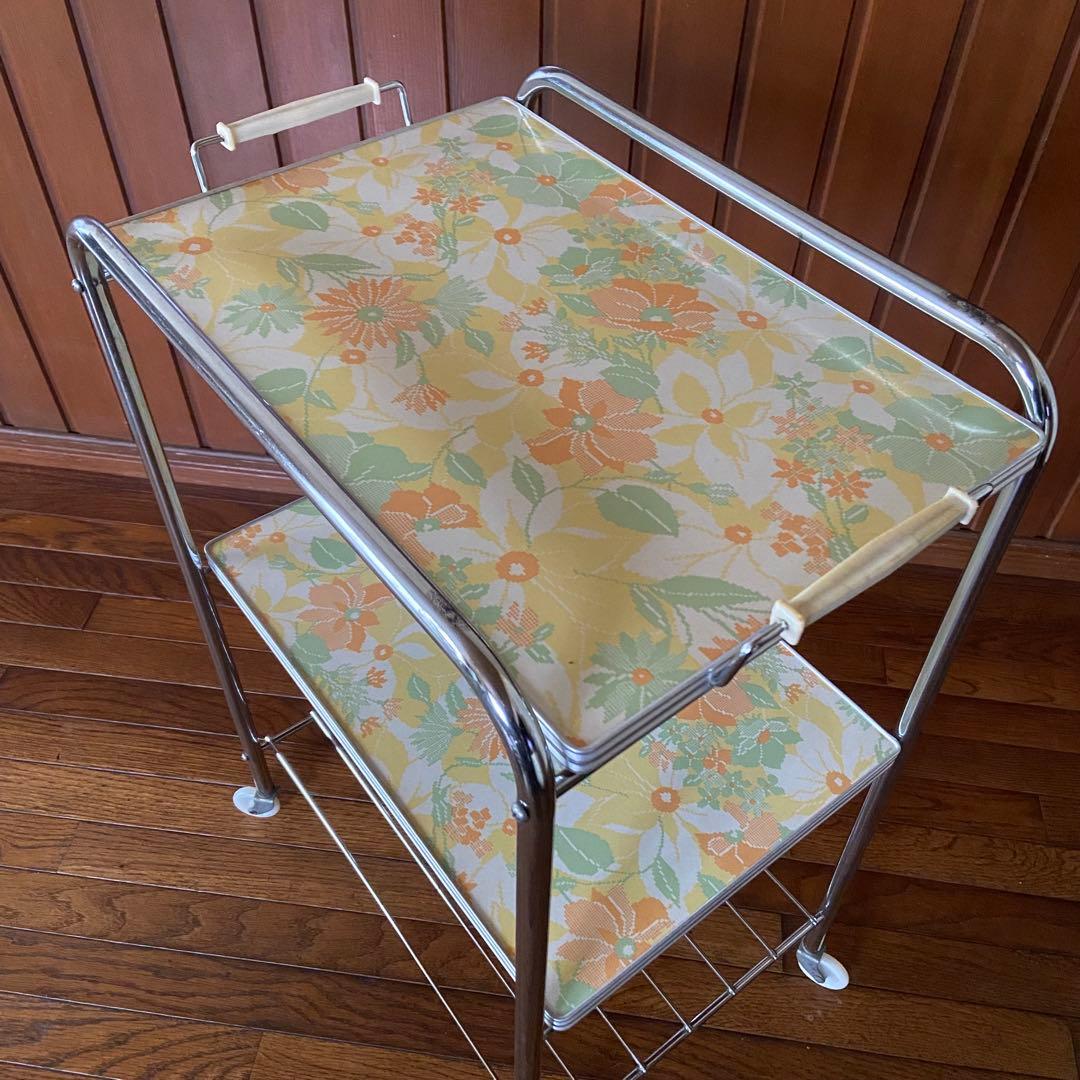 昭和レトロ　キッチンワゴン　花柄　3段　当時物　レトロポップ　トレー