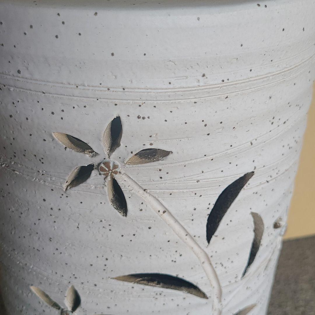 信楽焼傘立て 花彫 高さ４５cm