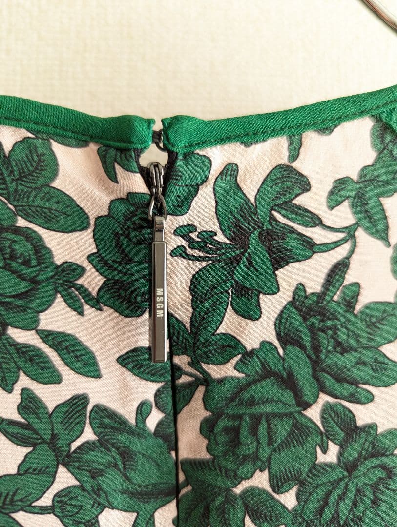 【美品】MSGM ジップ袖　花柄グリーン　モードブラウス　イタリア